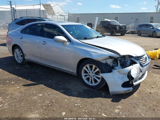 Salvage Lexus Es Image