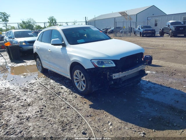 Salvage Audi Q5 Image