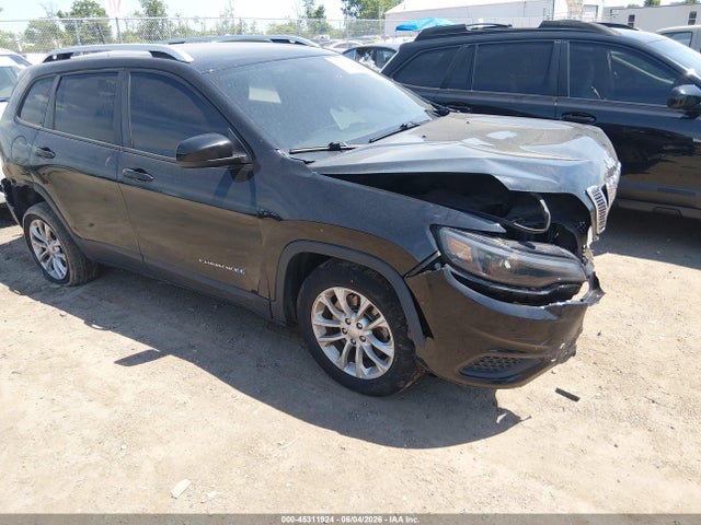 Salvage Jeep Cherokee Image