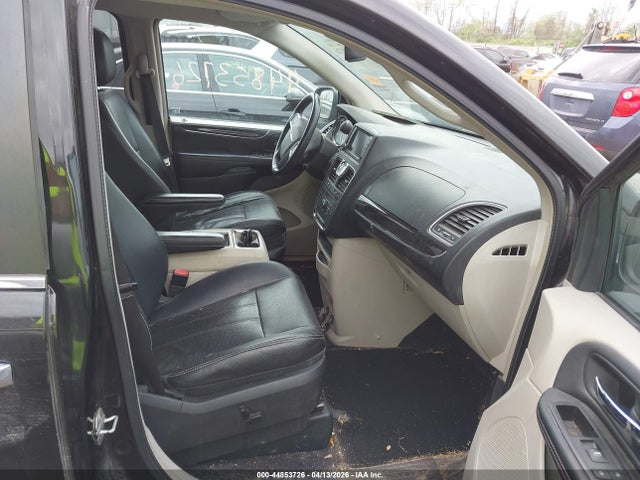 Chrysler Town & Country Touring-l