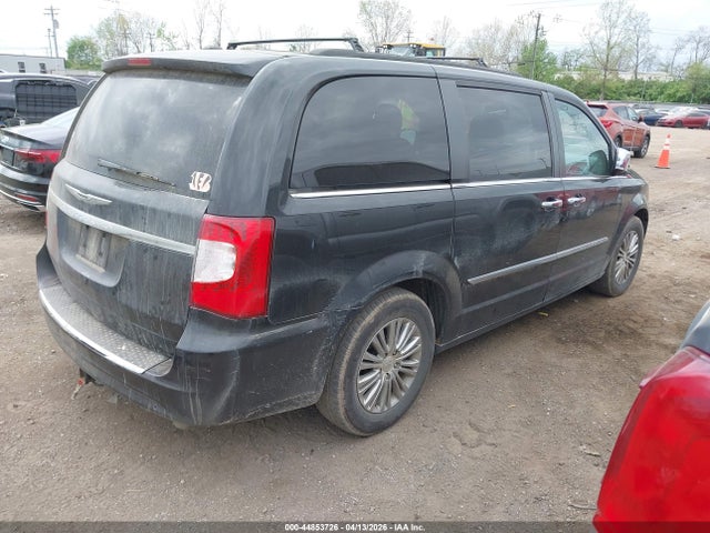Chrysler Town & Country Touring-l