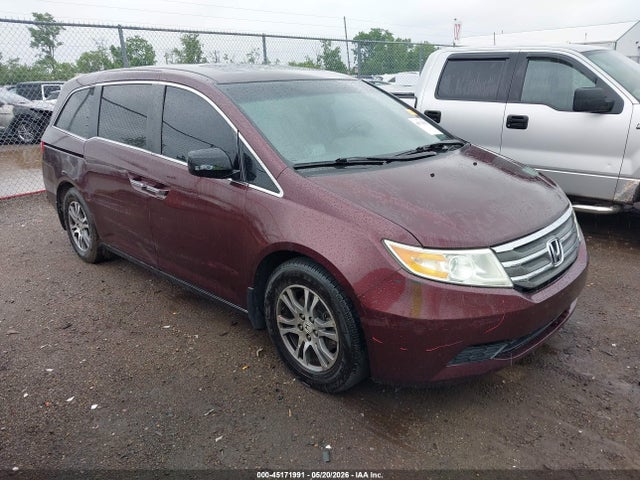 Salvage Honda Odyssey Image