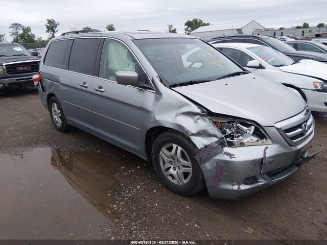 Salvage Honda Odyssey Image
