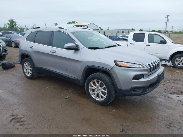 Salvage Jeep Cherokee Image