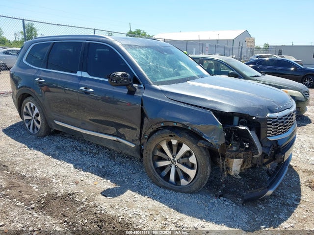 Salvage Kia Telluride Image