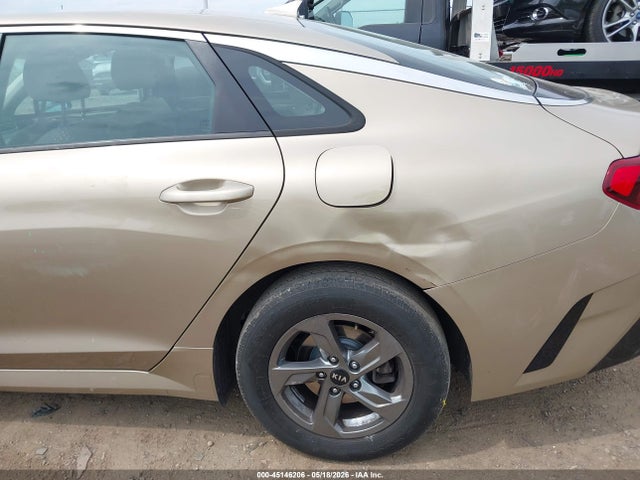 Kia K5 Lxs