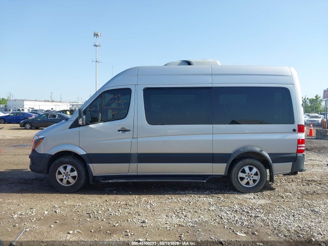Mercedes-Benz Sprinter 2500 Standard Roof V6