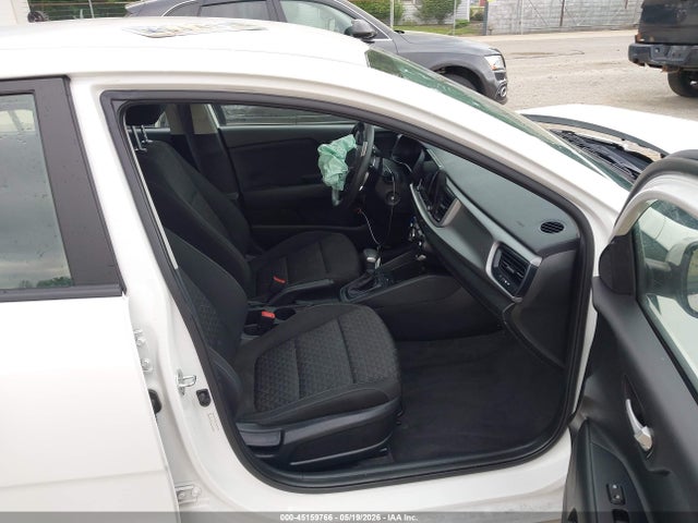 Kia Rio Lx