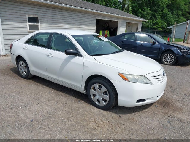 Salvage Toyota Camry Image