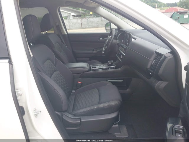 Nissan Pathfinder Sv 4wd