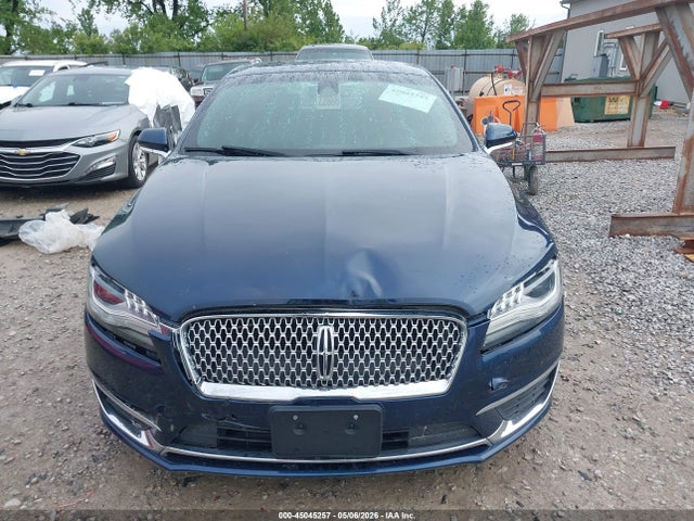 Lincoln MKZ Reserve