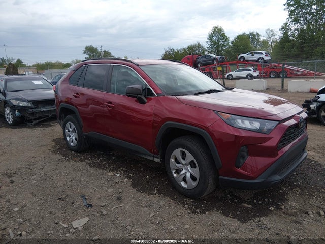 Salvage Toyota RAV4 Image