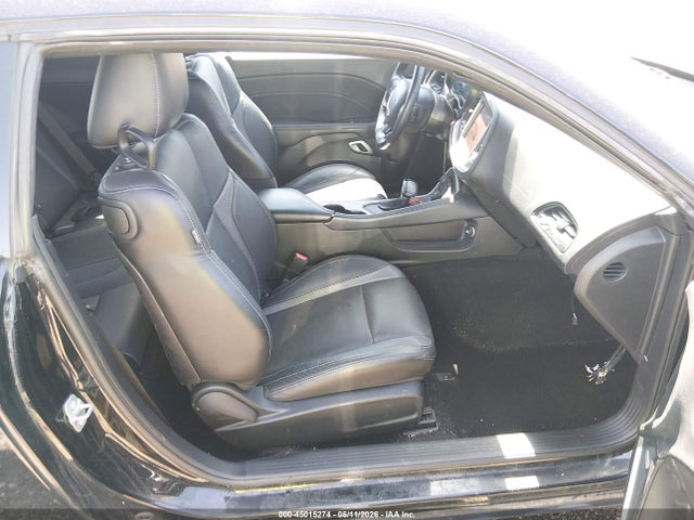 Dodge Challenger Sxt Awd