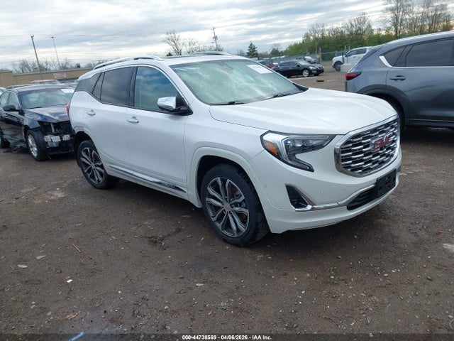 Salvage GMC Terrain Image