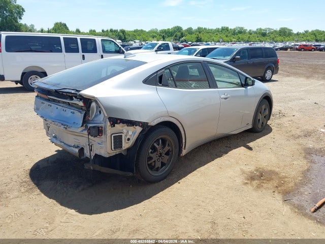 Toyota Prius Le Awd-e