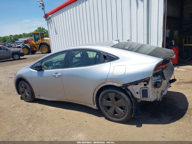 Toyota Prius Le Awd-e