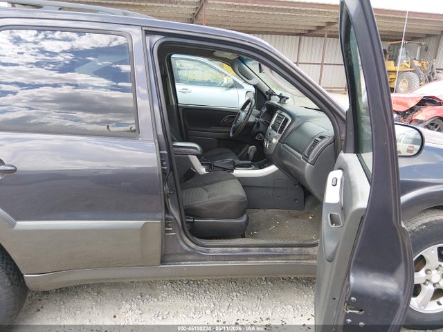 Mazda Tribute S
