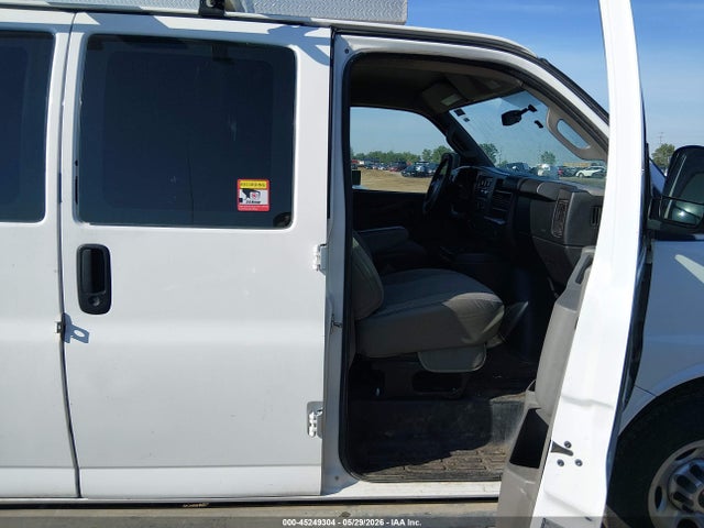 GMC Savana Work Van