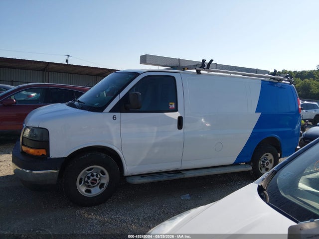 GMC Savana Work Van
