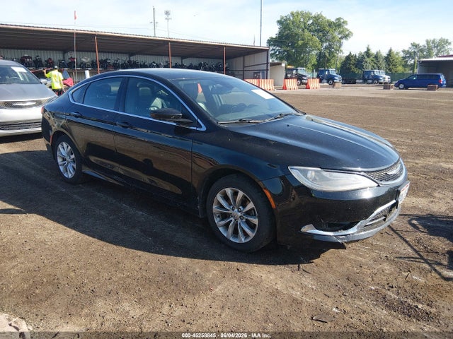 Salvage Chrysler 200 Image