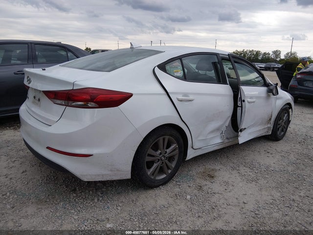 Hyundai ELANTRA Sel