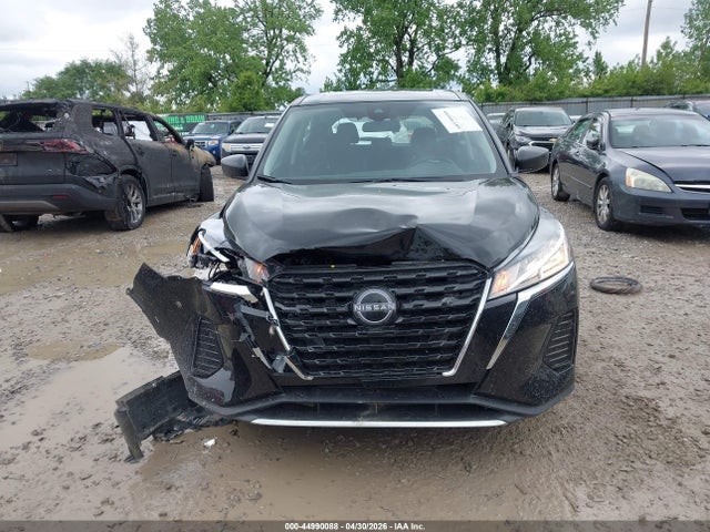 Nissan Kicks Play S