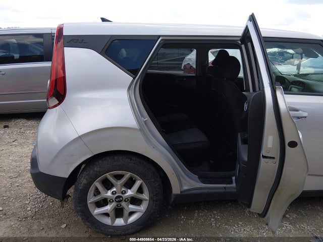 Kia Soul S