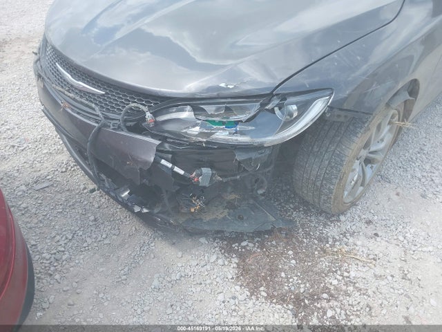Chrysler 200 S