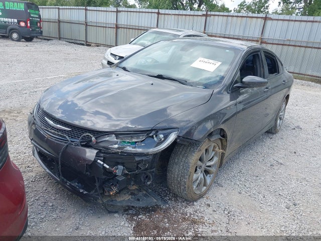 Chrysler 200 S