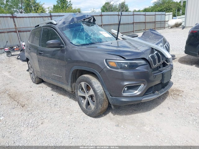 Salvage Jeep Cherokee Image
