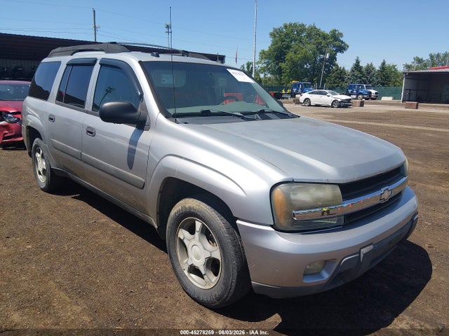 Salvage Chevrolet Trailblazer Image