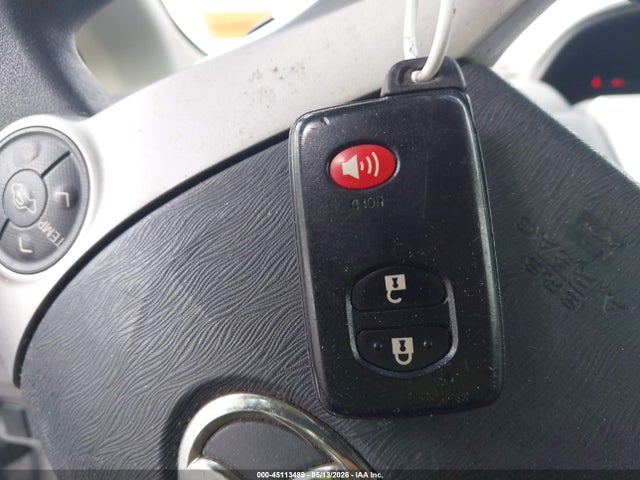 Toyota Prius v Three