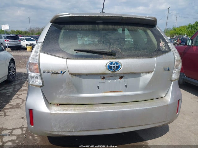 Toyota Prius v Three