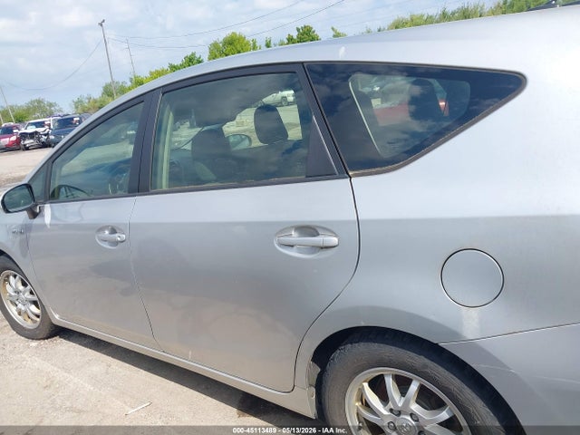 Toyota Prius v Three