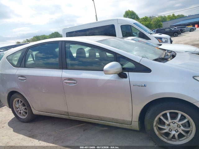 Toyota Prius v Three