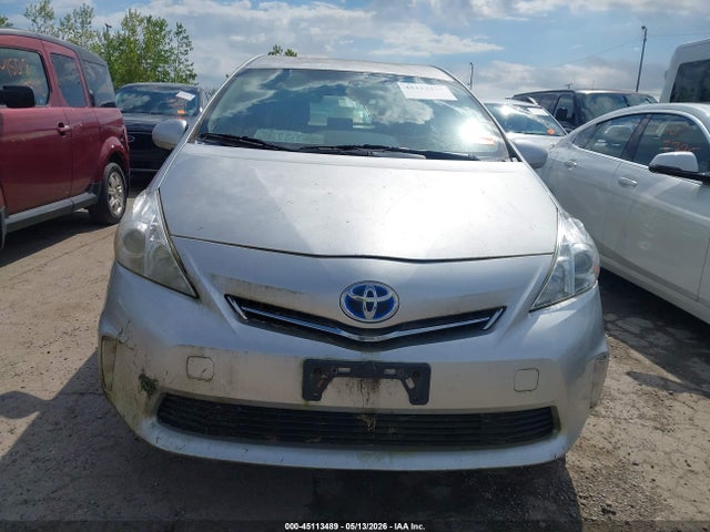 Toyota Prius v Three