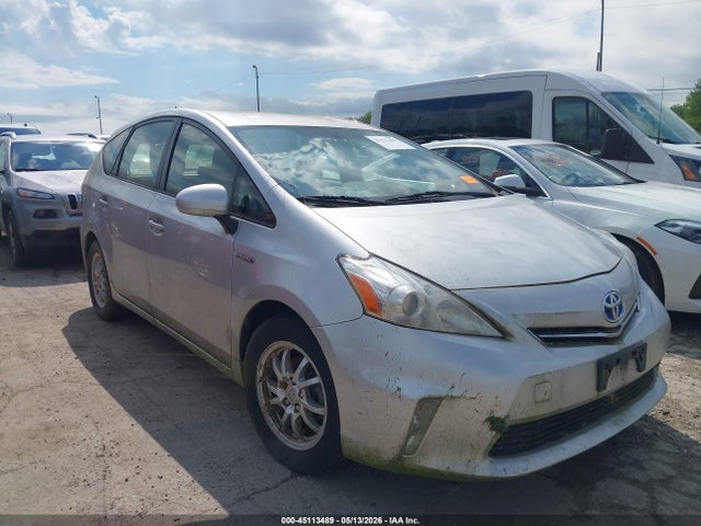 Salvage Toyota Prius v Image