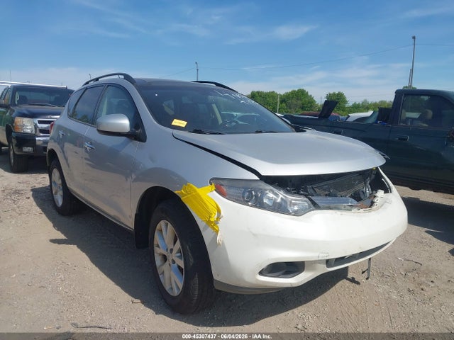 Salvage Nissan Murano Image