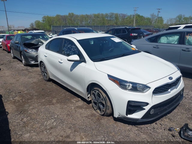 Salvage Kia Forte Image