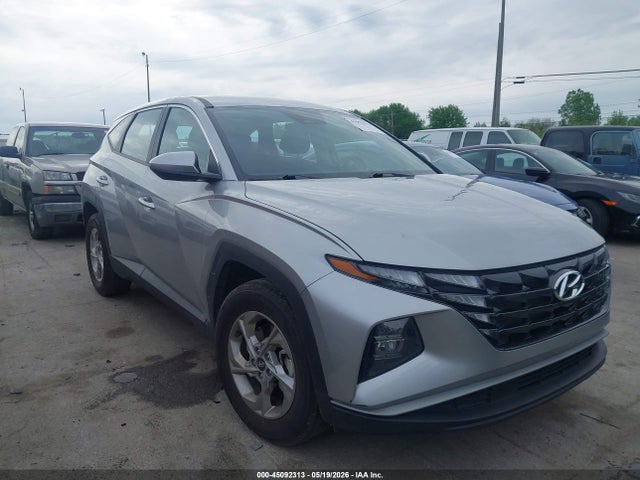 Salvage Hyundai TUCSON Image