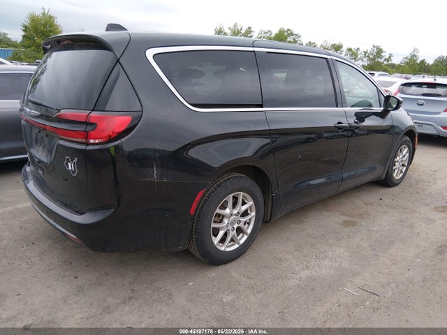 Chrysler Pacifica Touring L