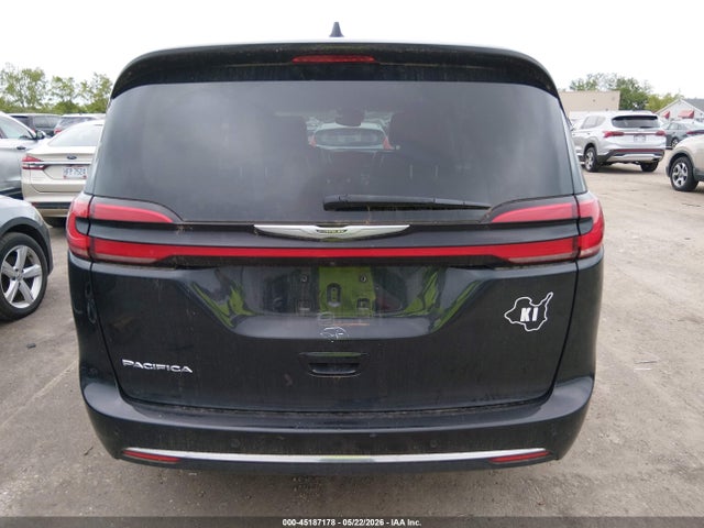Chrysler Pacifica Touring L