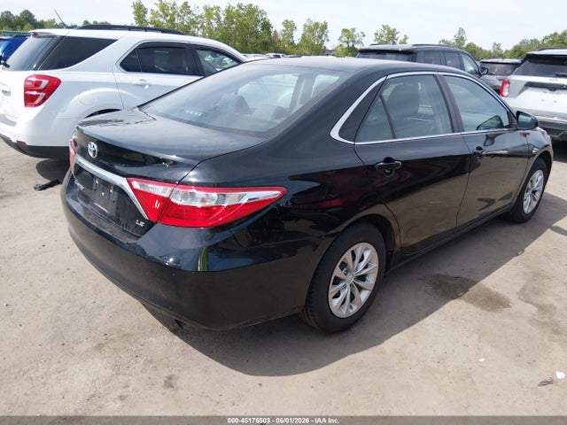 Toyota Camry Le
