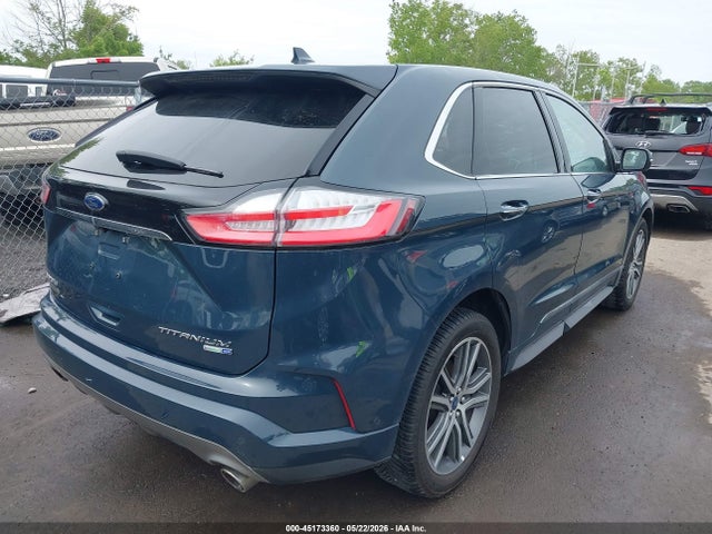 Ford Edge Titanium
