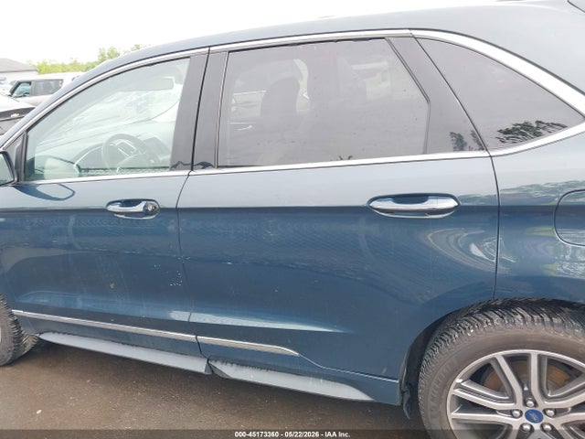 Ford Edge Titanium
