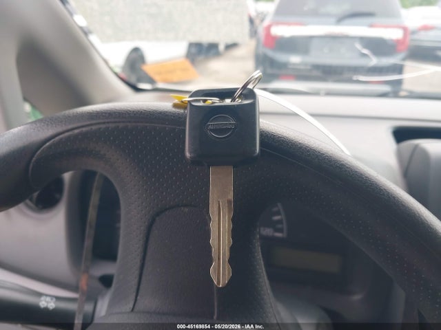 Nissan Nv S