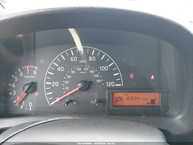 Nissan Nv S