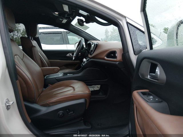 Chrysler Pacifica Limited