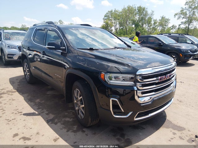 Salvage GMC Acadia Image
