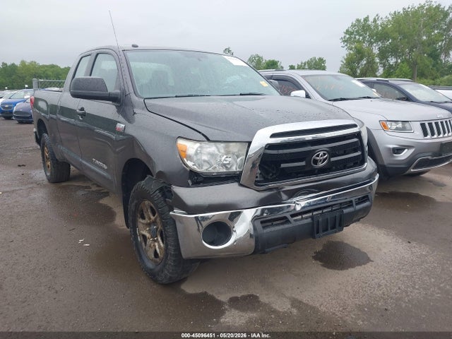 Salvage Toyota Tundra Image